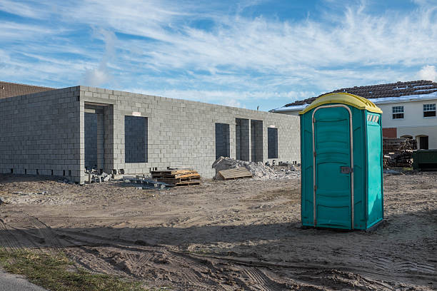 Porta potty delivery and setup in Pasadena, CA
